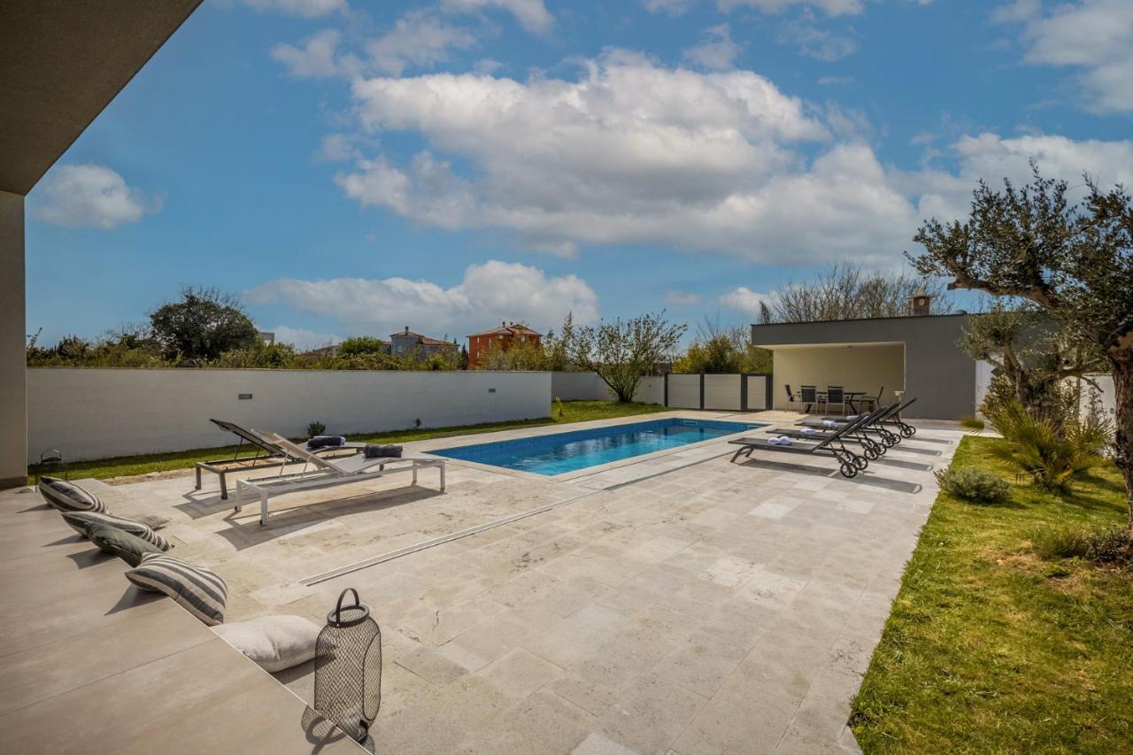 Villa Dunja Medulin Exterior foto